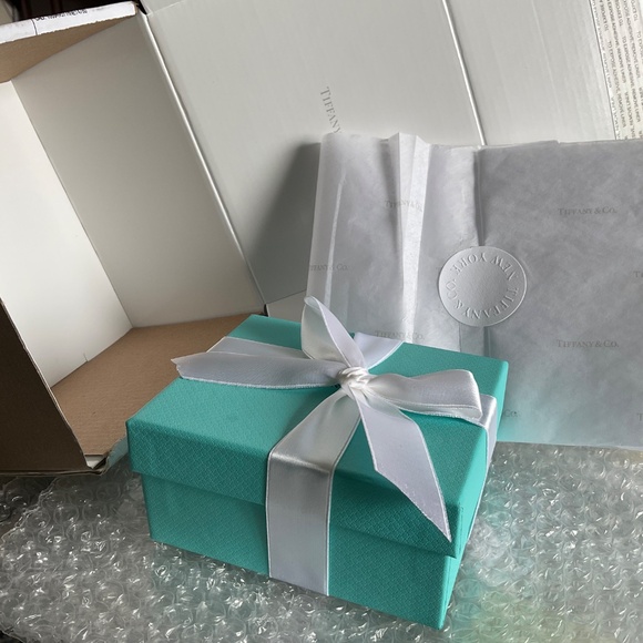 Large Tiffany Elsa Peretti open heart necklace - Picture 9 of 9